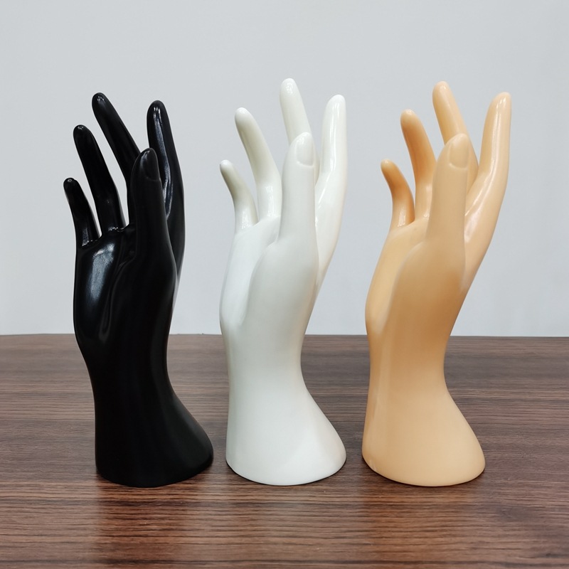 Hand Model Props Plastic Women's Hand Ring Bracelet Women's Hand Model Simulation Fake Hand Display Creative Shape Short Hand