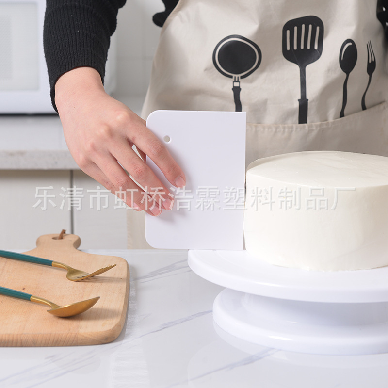 Plastic cream scraper lengthened spatula cream cake spatula right angle scraper household baking cake tool