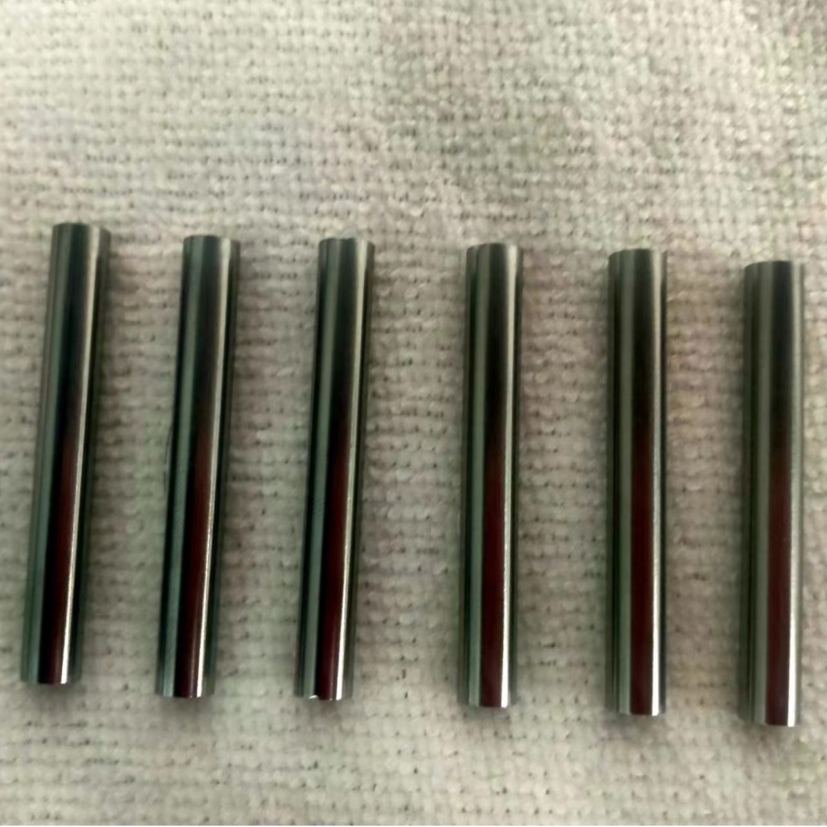 Molybdenum Rod Fijide Manufacturer High Purity Molybdenum Rod Black Leather Polished Shiny Metal Molybdenum High Temperature Resistant Material