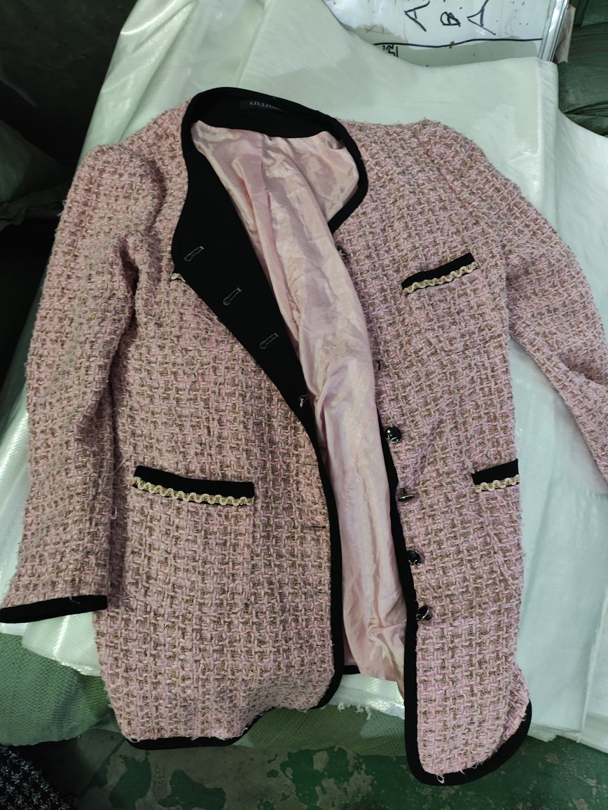 Б/У одежда, старый твидовый розовый клетчатый маленький жакет, смешанный с нежным стилем, короткий топ