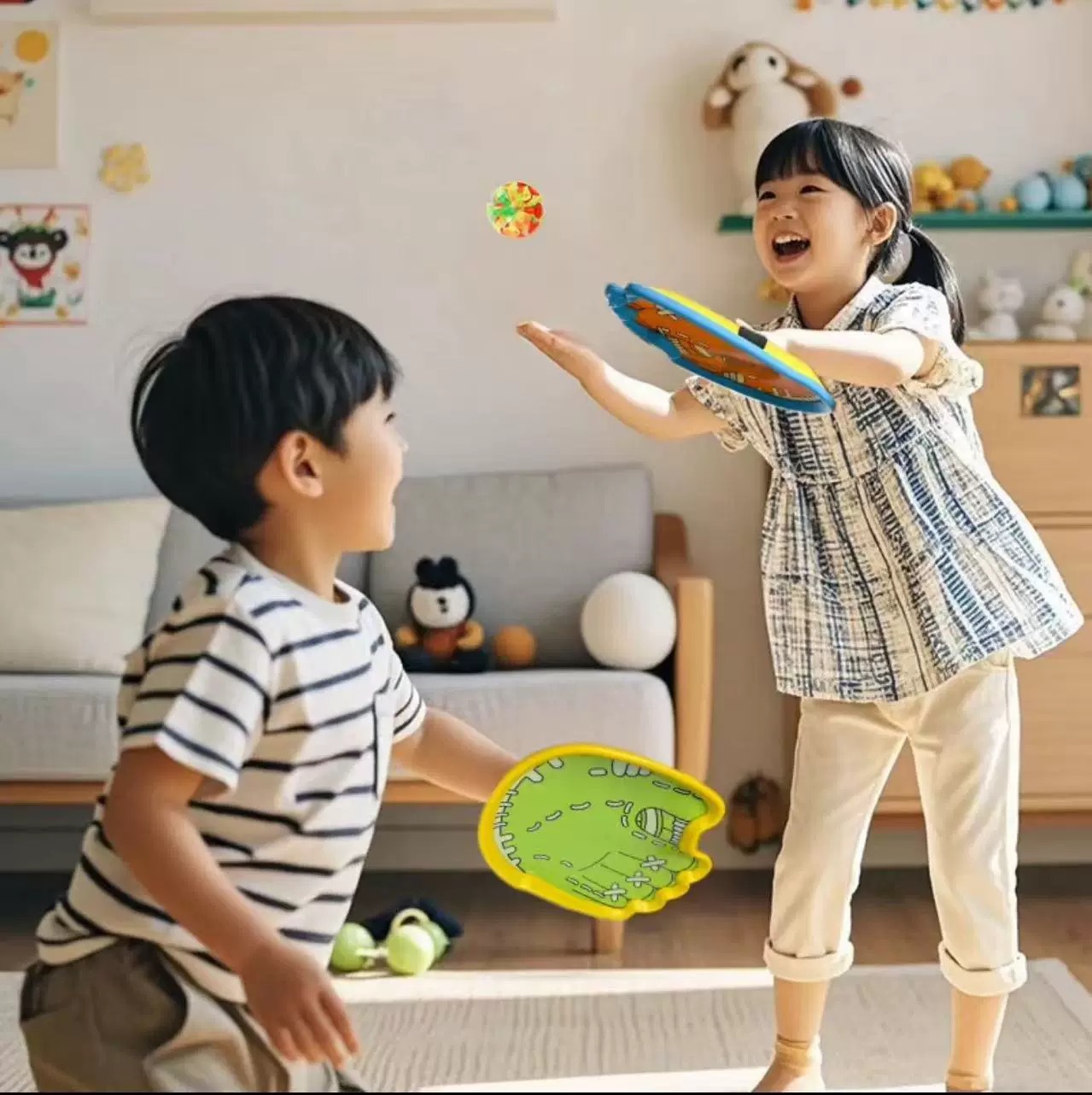 Palm Suction Cup Ball Children's Toy Parent-Child Interactive Light-Up Palm Suction Cup Fun Throwing and Catching Ball Indoor and Outdoor Toy
