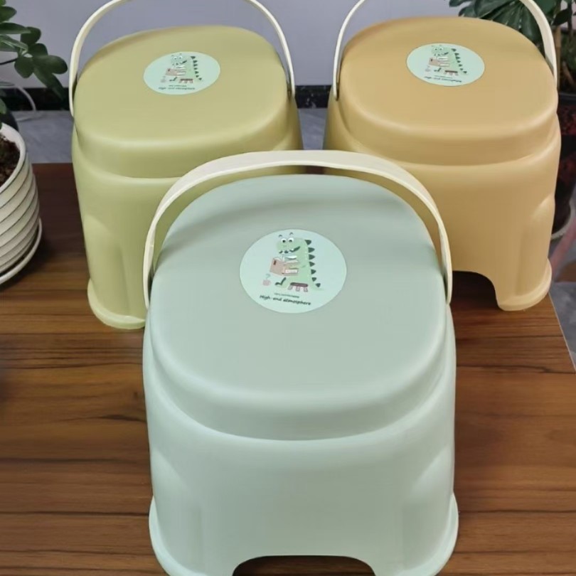 Home Living Room Plastic Portable Stool Square Low Stool Portable Plastic Stool Children's Stool Adult Shoe Changing Stool Wholesale