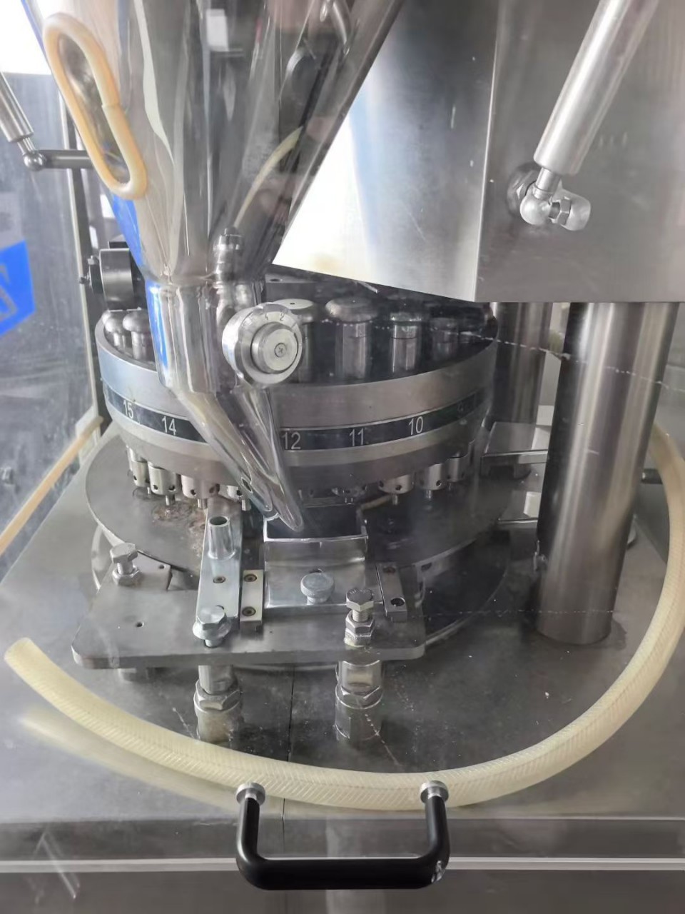 23-Press Classy Two-Color Tablet Press, if You Need It, Please Contact Me. There Are Still Many Units Available