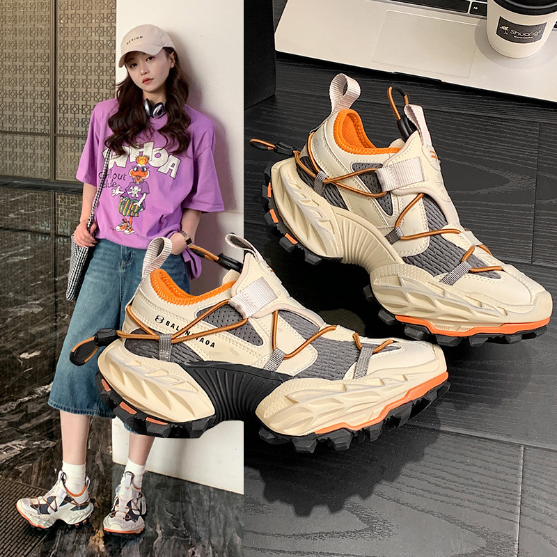 Autumn New 2025 Paris 15Th Generation Hiking Outdoor Leisure Jogging Dad Shoes Men and Women Same Style Trendy Shoes