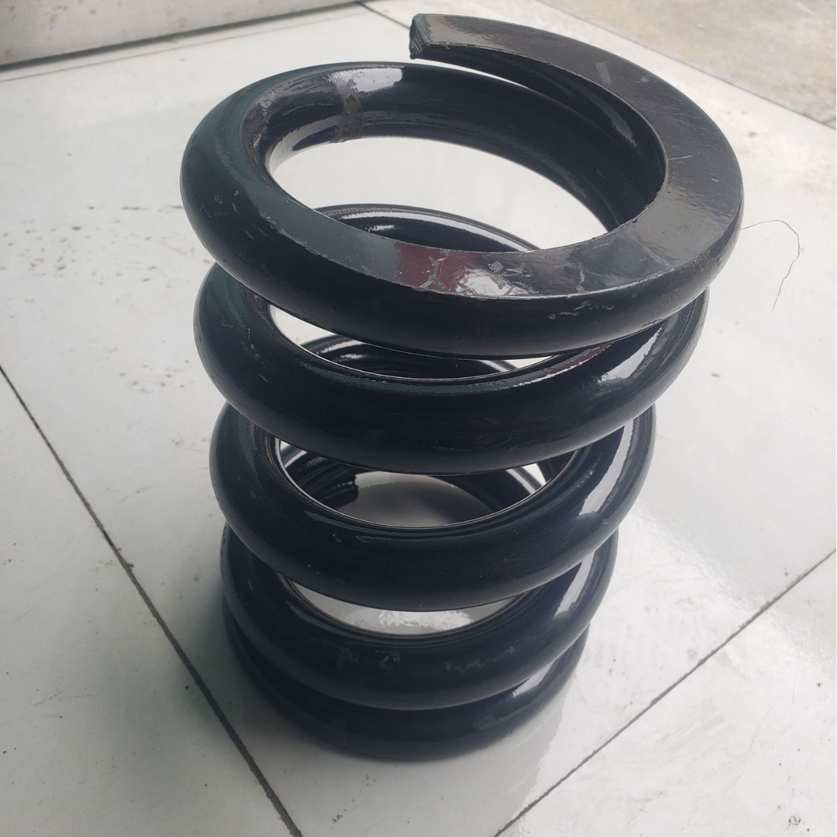 Запчасти для обожженных - Фокусирующие автомобили - пружина амортизатора