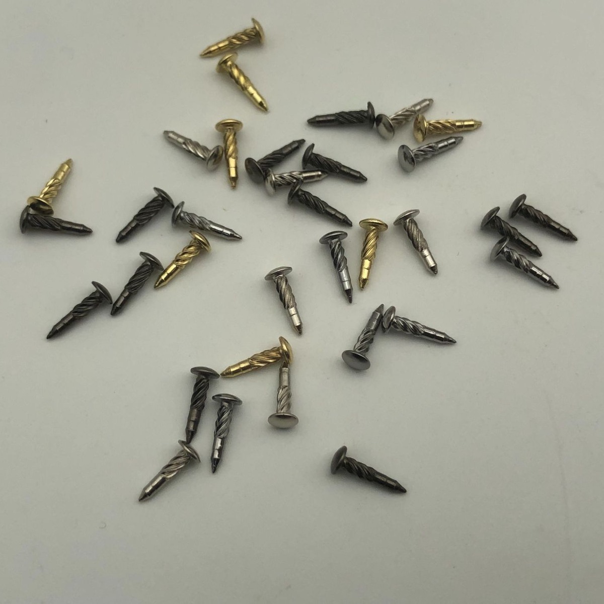 Manufacturers supply iron cap nail thread cap nail belt buckle accessories iron pipe nail rivet cap nail specifications 1.8*9
