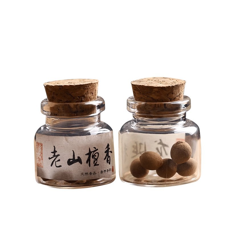 Ancient handmade fragrant pill sachet ball Jiangzhen fragrant pill Old sandalwood carry-on sachet lasting indoor car aromatherapy