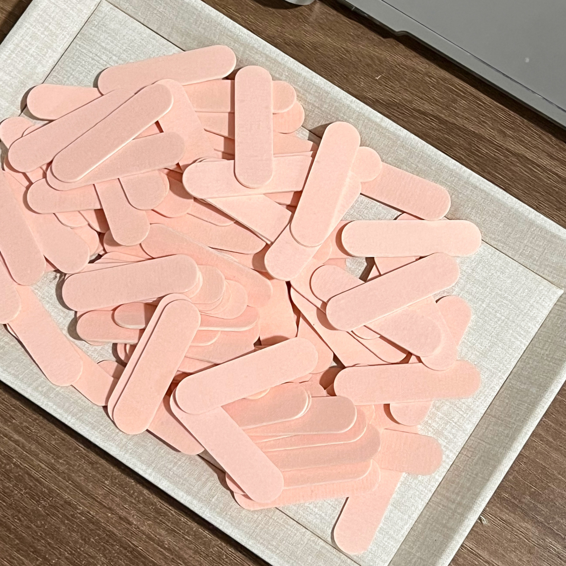 Manicure Wearable Nails with Double-Sided Thin Sand Nail Strips, Nail File Polishing Manicure Tools 5cm Small Wooden File