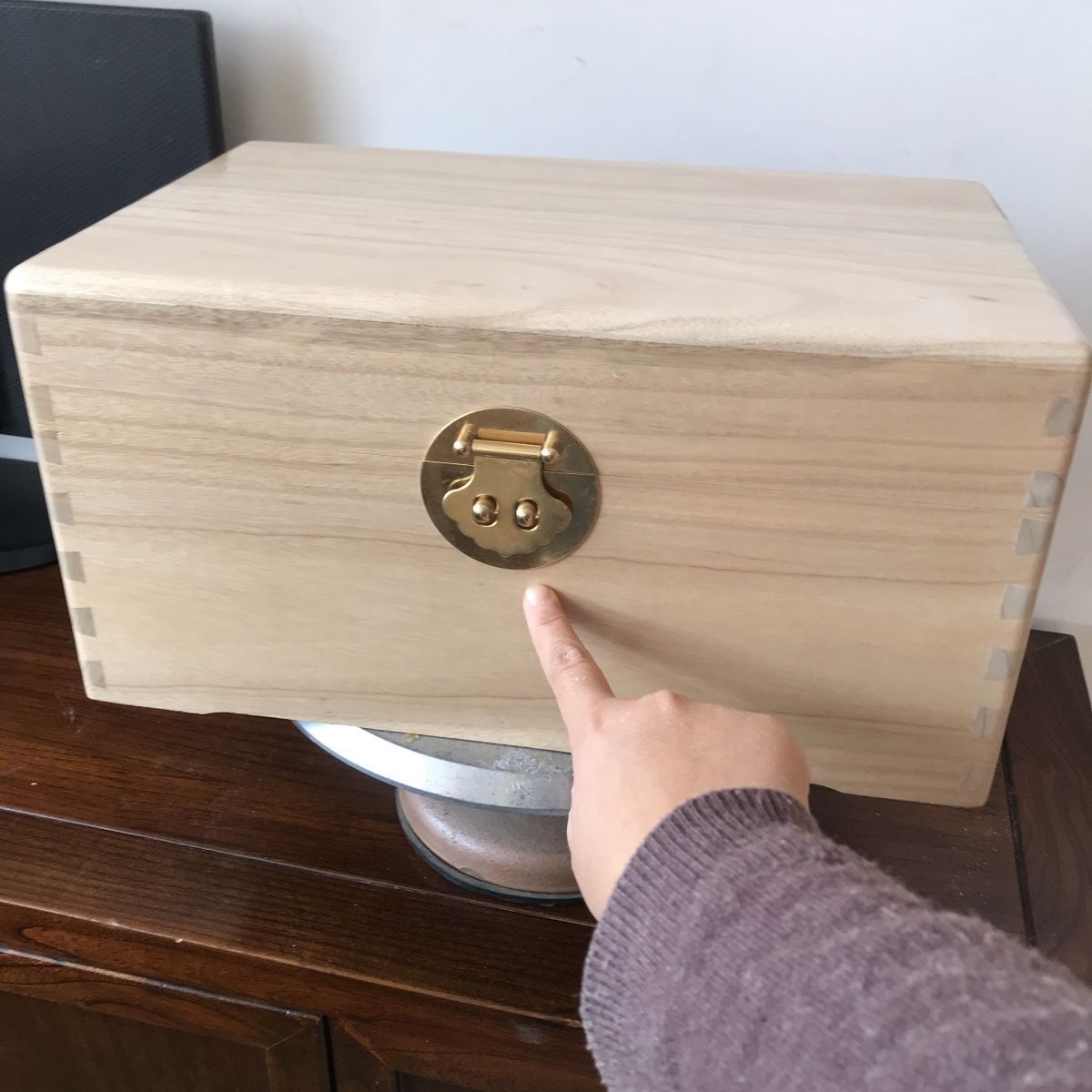 Full Storage Box for Calligraphy and Painting, Wedding Box, Camphor Wood Box, Solid Camphor Wood Rectangular Log Household Box for Storage and Collection