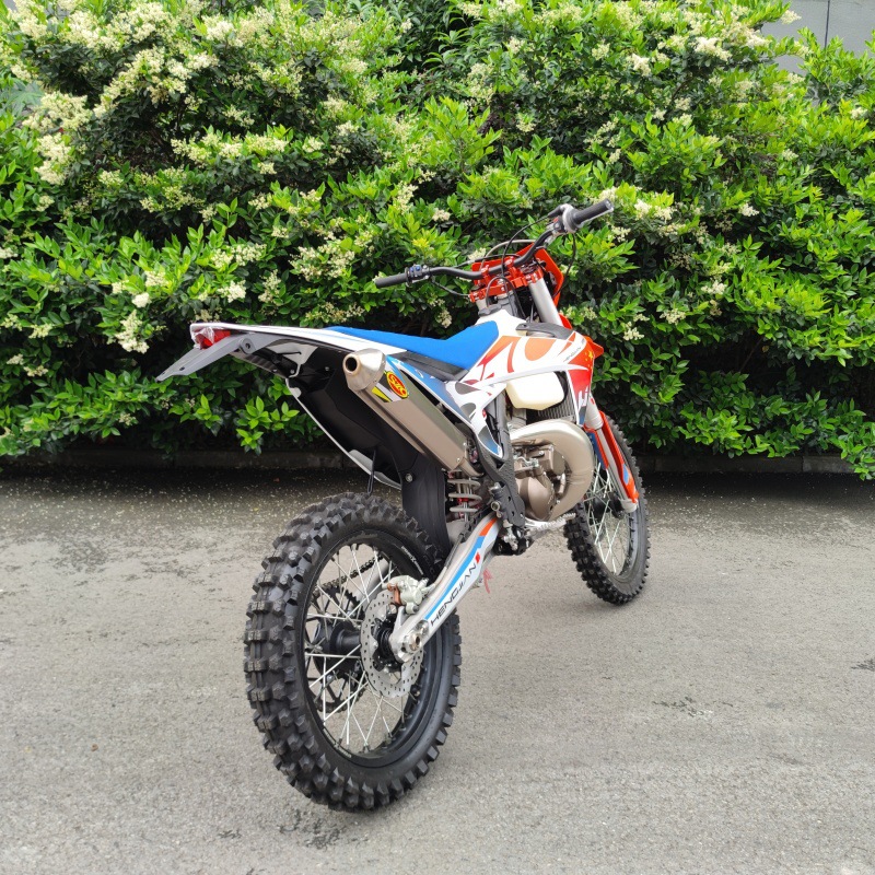 Hengjian Two-Stroke Water-Cooled S7Mt250 with Headlight Ktm Haosai Off-Road Motorcycle Standard Trail Off-Road