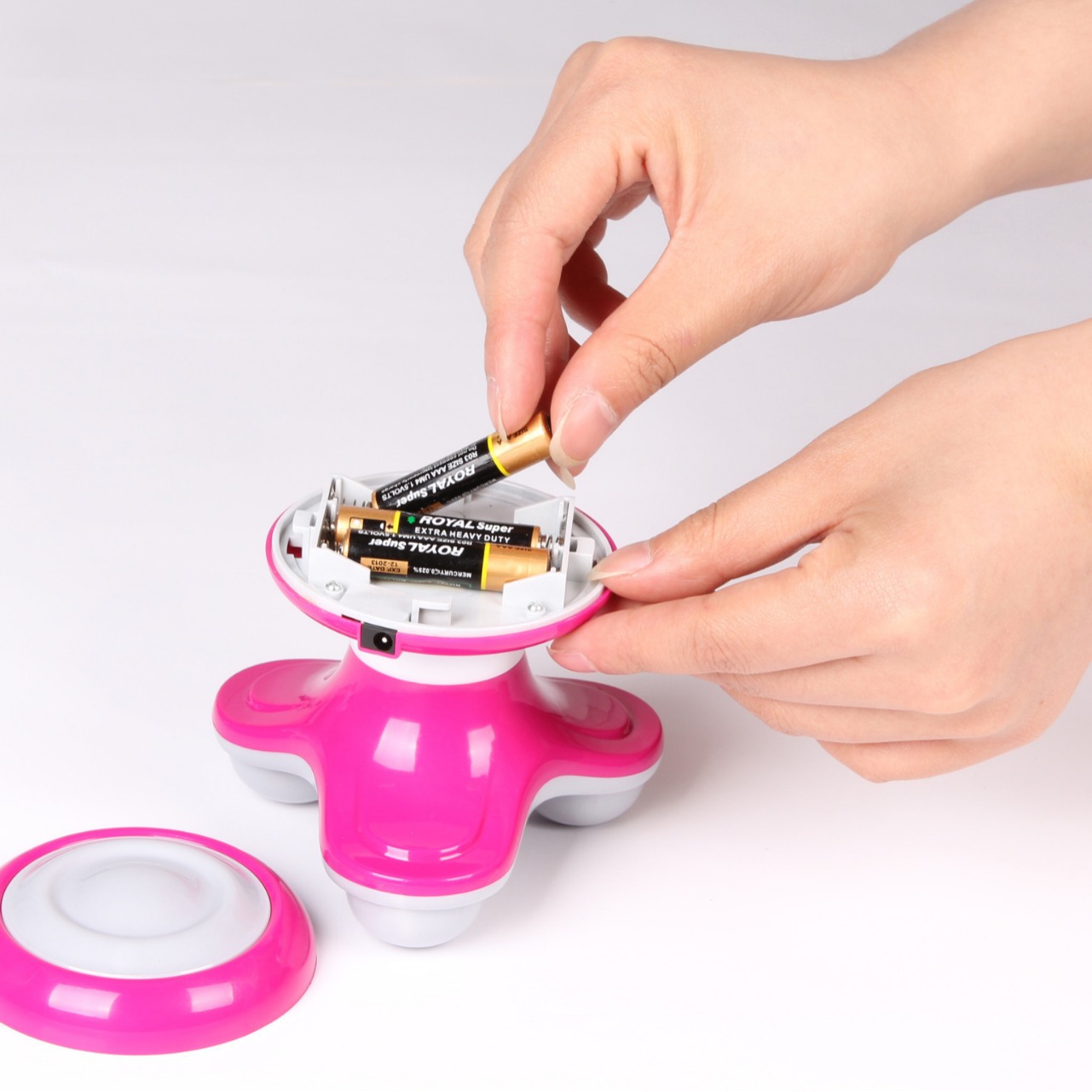 Manufacturer Small Mini Electric Vibration Massager USB Electric Vibration Three-Legged Triangle Massager Wholesale