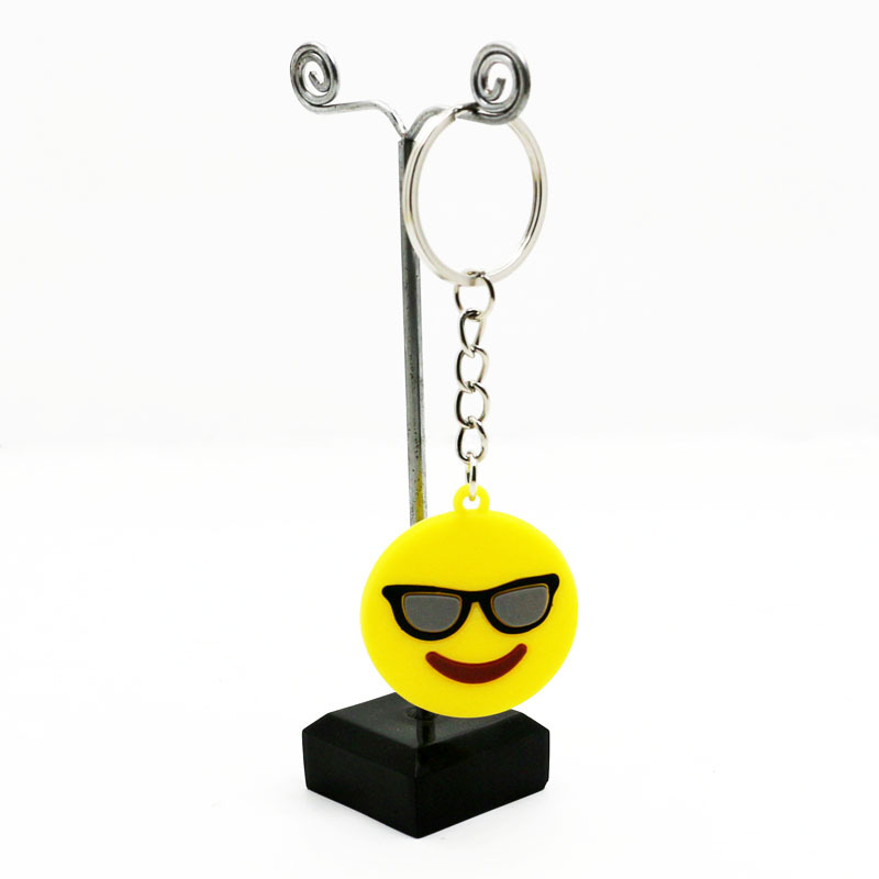 Expression key chain Q cute expression series emoji expression PVC key chain bag pendant car key chain wholesale