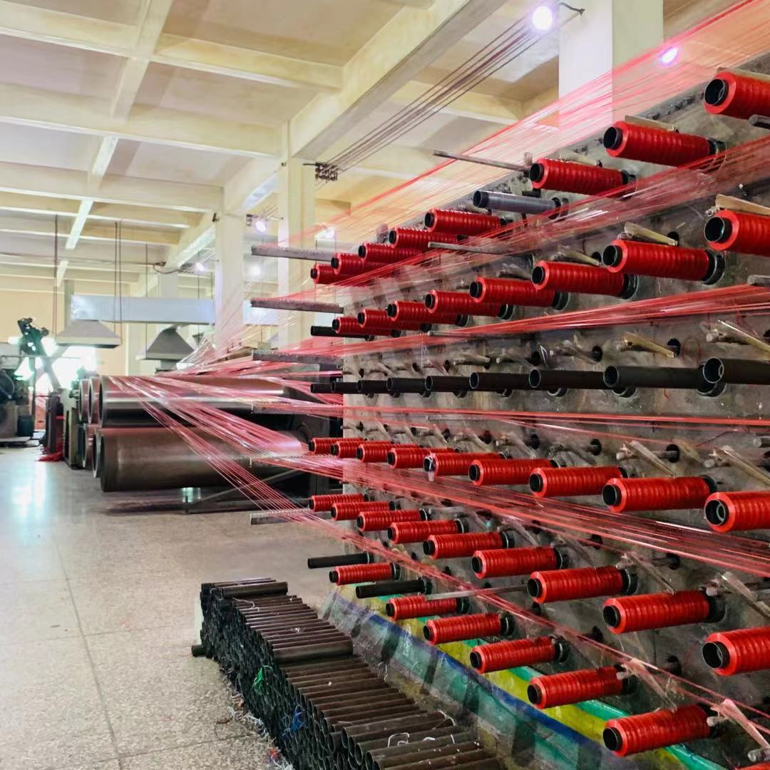 Color strip cloth 80g red, white and blue three-color cloth three-color color strip rain cloth color strip cloth 6 meters wide 50 three-color rain cloth rain