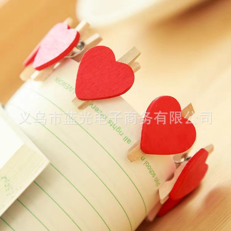 Wholesale 3.5/3cm red love wooden clip color heart-shaped wooden clip cartoon photo wall clip small wooden clip