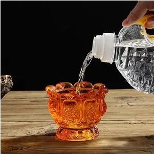 Taiwan Futian butter Buddha lamp oil household indoor smokeless tasteless Changming lamp plant liquid butter lamp manufacturers