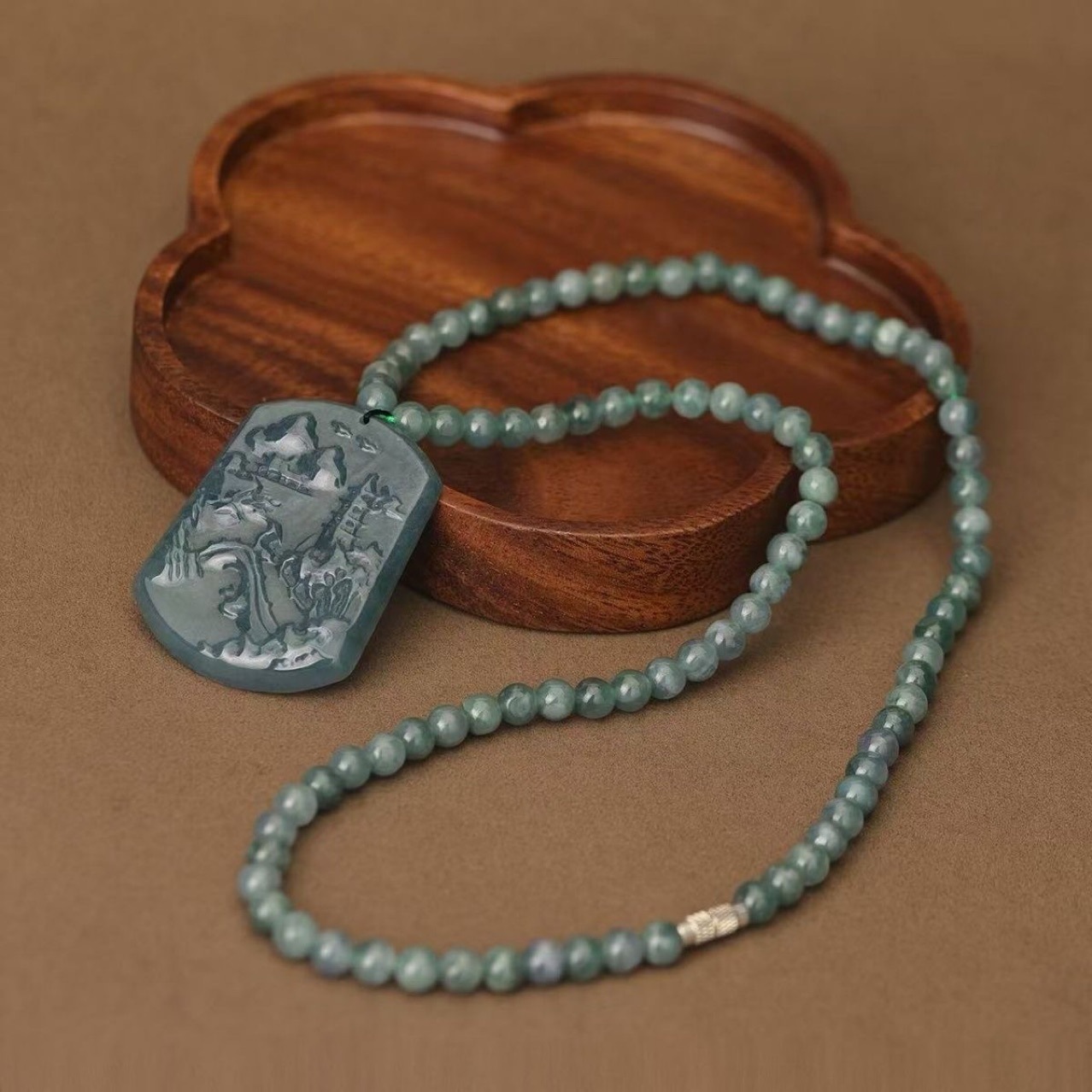 Natural Jadeite Jade A-Grade Pendant for Men and Women, Jade Pendant with Blue Water Landscape, Sihui Jewelry Jade Wholesale