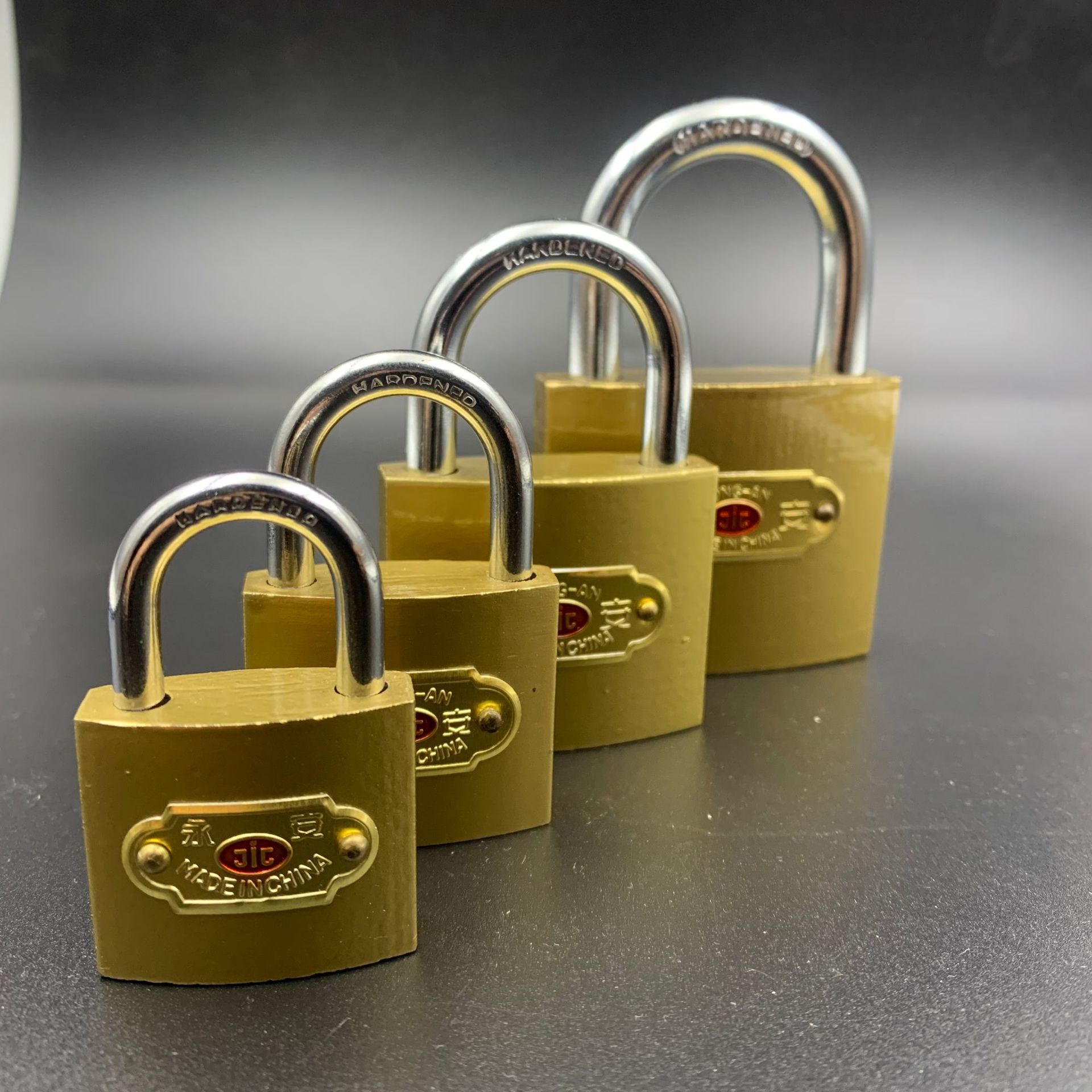 Wholesale iron padlock imitation copper lock one-word lock door padlock multi-key door warehouse lock lock head factory wholesale