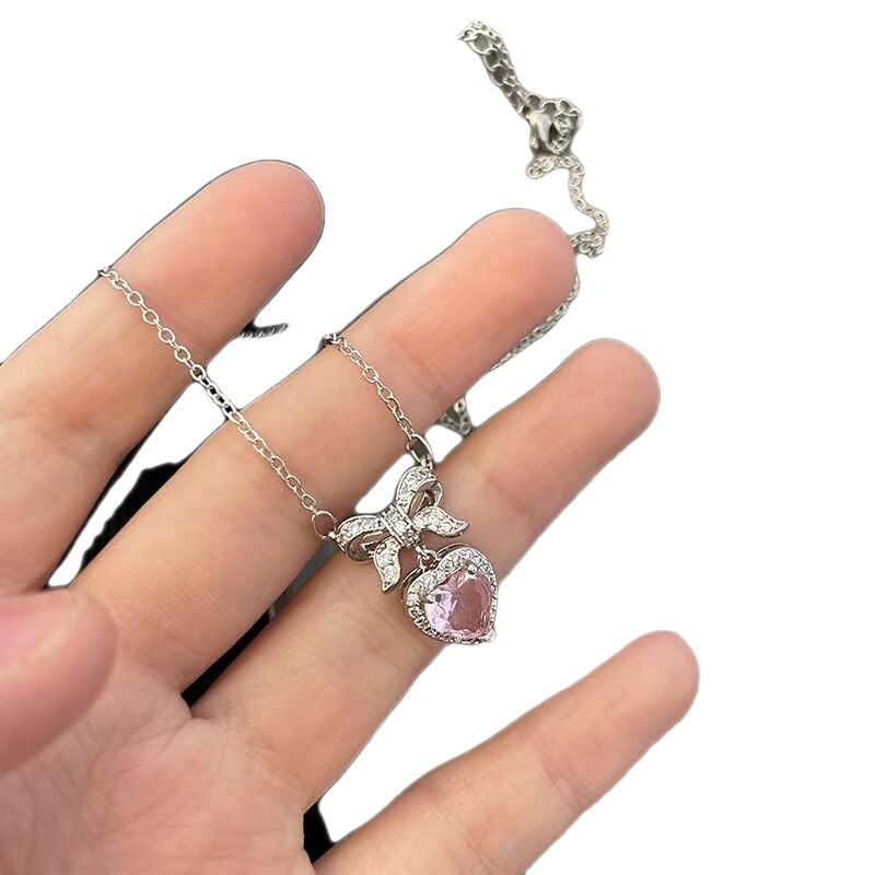 Knock all-Match ~ pink heart zircon bow necklace female summer sweet cool hot girl temperament clavicle chain decoration fashion