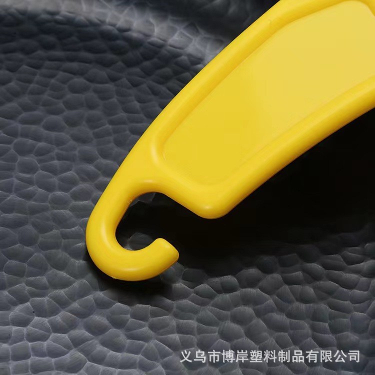 Kitchen Scraper, High Temperature Resistant, Silicone for Cleaning Oil Stains on Pots and Bowls, a Powerful Tool for Cleaning the Stove and Baking