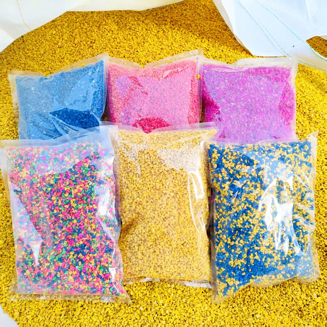 Manufacturer Wholesale Nano Fragrant Stone Plant Granules for Night Market Stalls, Aromatherapy Sachet Filling, Dyed Corn Husks