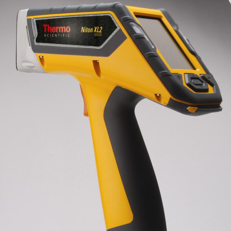 Negotiate the Price of the Thermo Niton Xl3T 700 Handheld Alloy Analyzer Imported from the United States.
