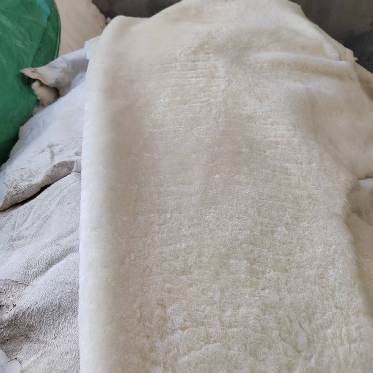 Australian Sheepskin Fine Wool Whole Sheepskin Pure Sheepskin Sheep Shearling Shoe Lining Leather Inner Lining Fur Integrated Leather Material Leather Block