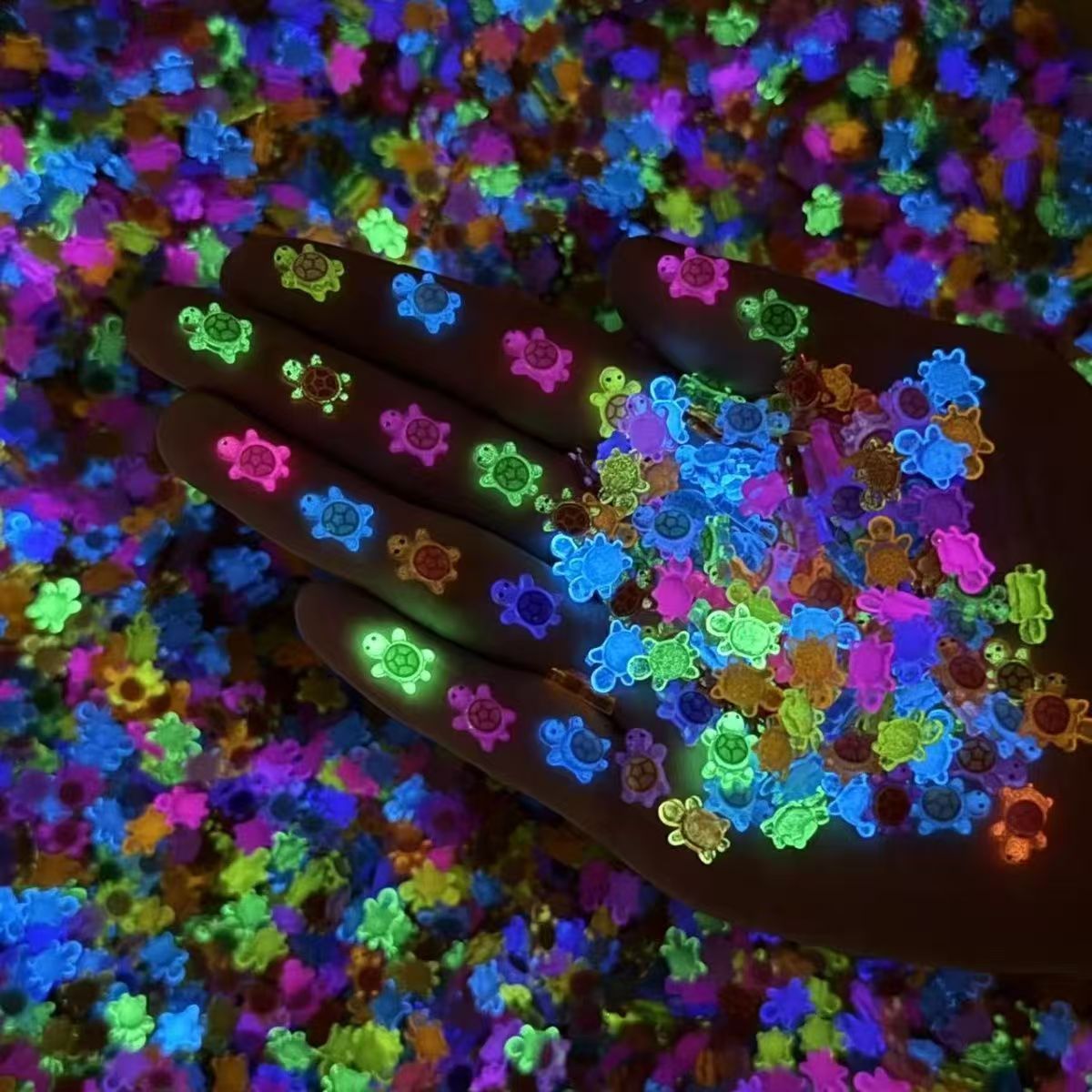 Mini New Cartoon Luminous Cream Turtle Resin Cute Popular Nail Art Ornaments Upgraded Turtle DIY Accessories