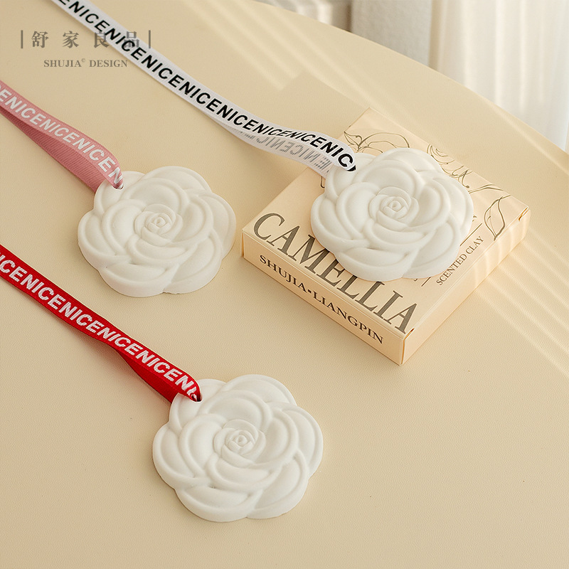 2025 New Small Gifts Car Aromatherapy Wedding Bridesmaid Souvenirs Special Return Gifts Wedding Supplies Gifts Wholesale