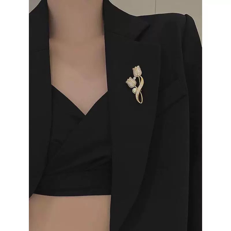 Xiliang Feizi High-End Zircon Tulip Brooch Colorful Korean Style Tulip Corsage Elegant Gift Pin Wholesale