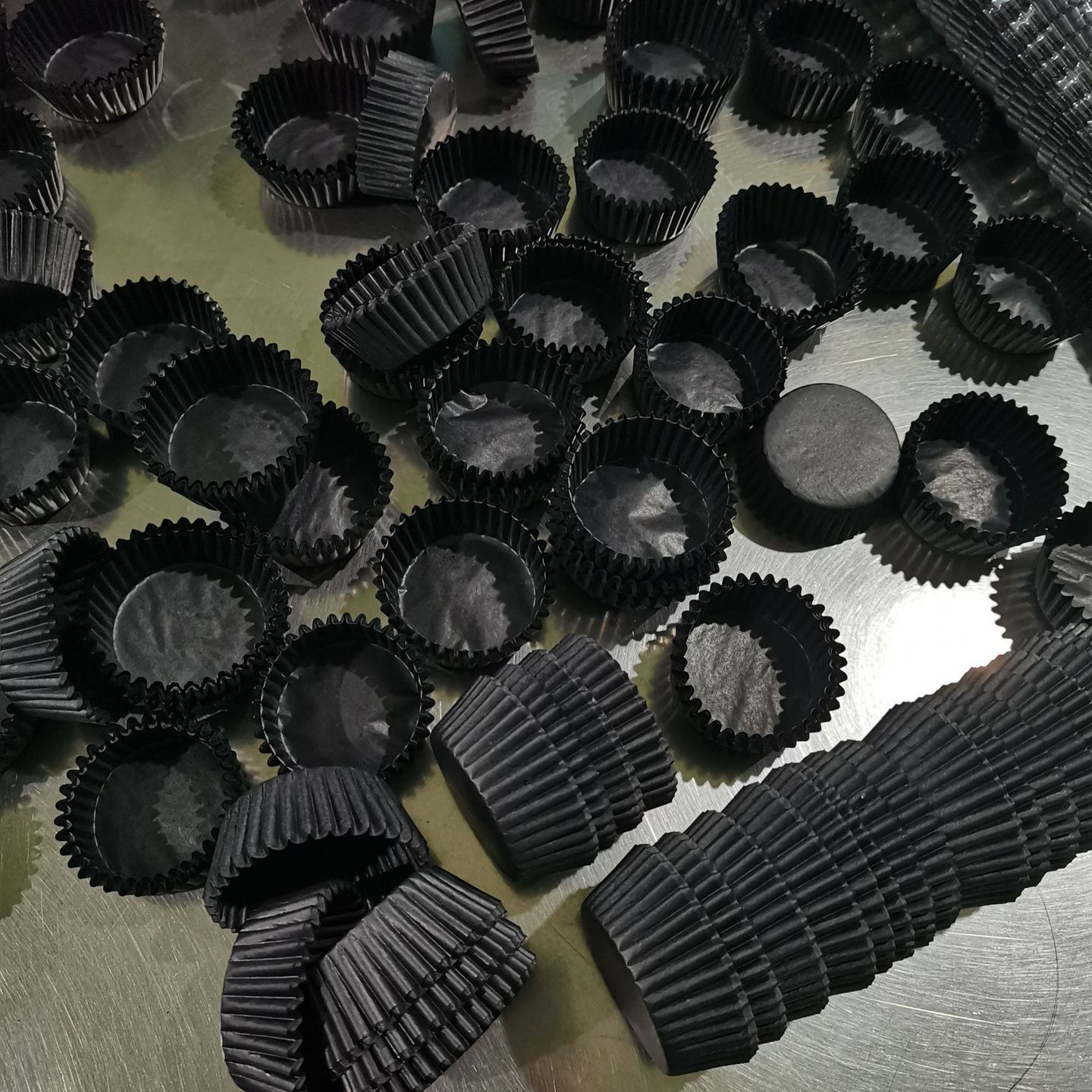 Customized Baking Paper Liners for Fruit Snow Mooncakes, Oil-Proof, Non-Stick, Leak-Proof, High-Temperature Resistant Cake Paper Cups