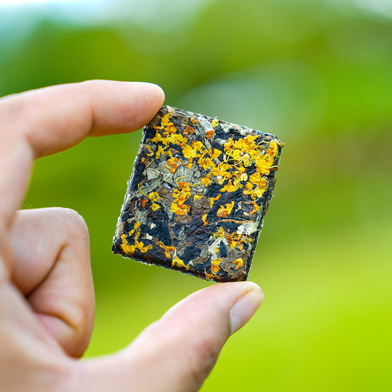 Yunnan bulk chrysanthemum scented tea bag sugar-free big leaf Pu'er biscuit Tea 12 flavor rose tangerine peel osmanthus Luo Shen tea