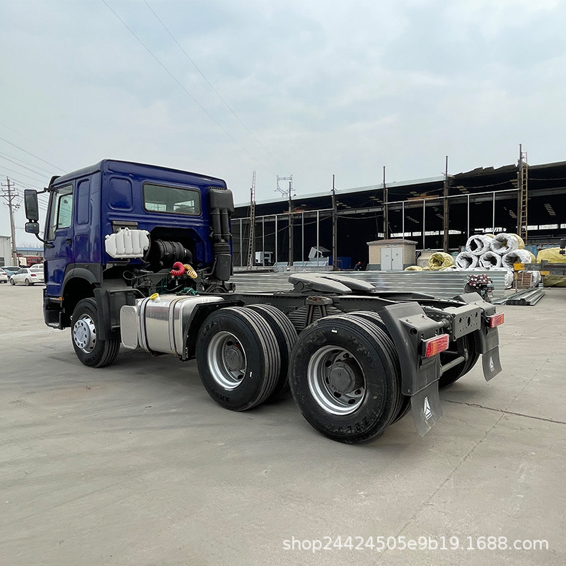 Hoofer Tractor Trailer Head with Eight Rear Wheels, 380 Horsepower Container Transport Truck Head, Color Can Be Customized