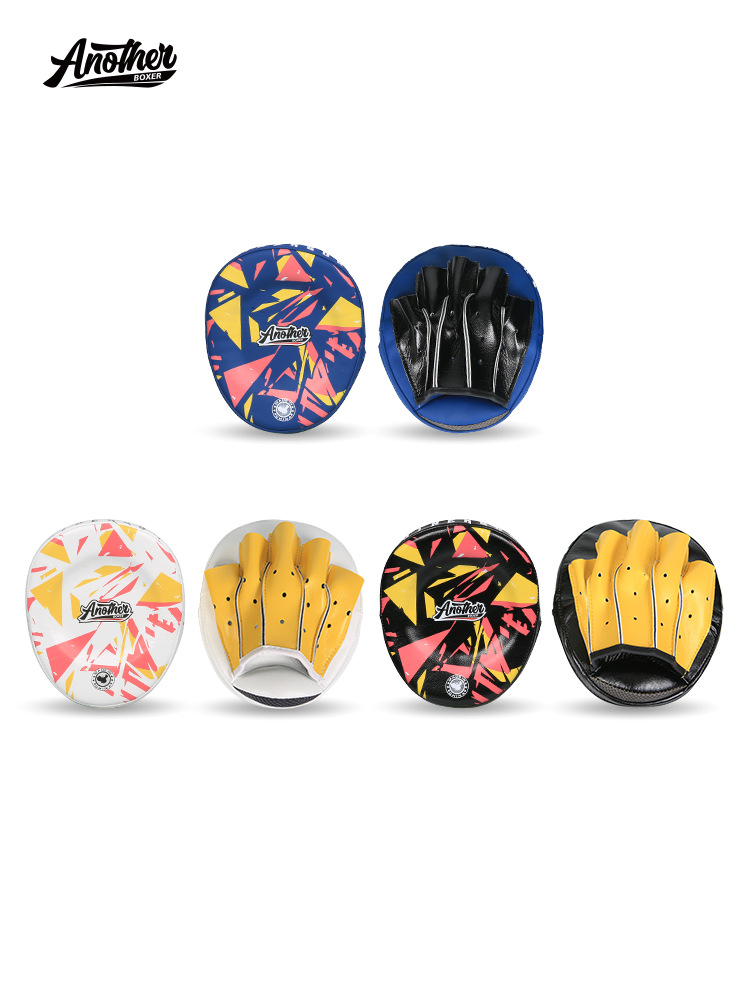 An Boxing Small Hand Target Speed Target Sanda Muay Thai Professional Training Equipment Curved Precision Boxing Target Female Fighting