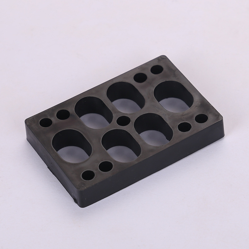Skateboard gasket bracket heightening PP hard material 3-6-9-12-30mm thickness land surfing board Bridge pad