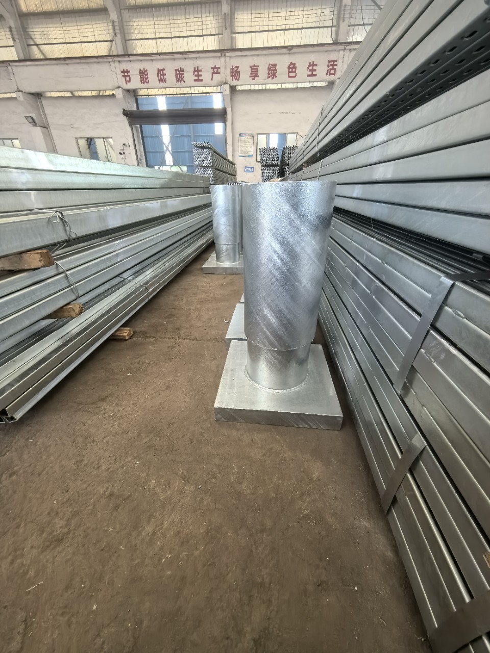 Undertake Various Types of Solar Bracket Steel Structural Parts and Other Hot-Dip Galvanizing Processing. High Zinc Layer Quality Assurance