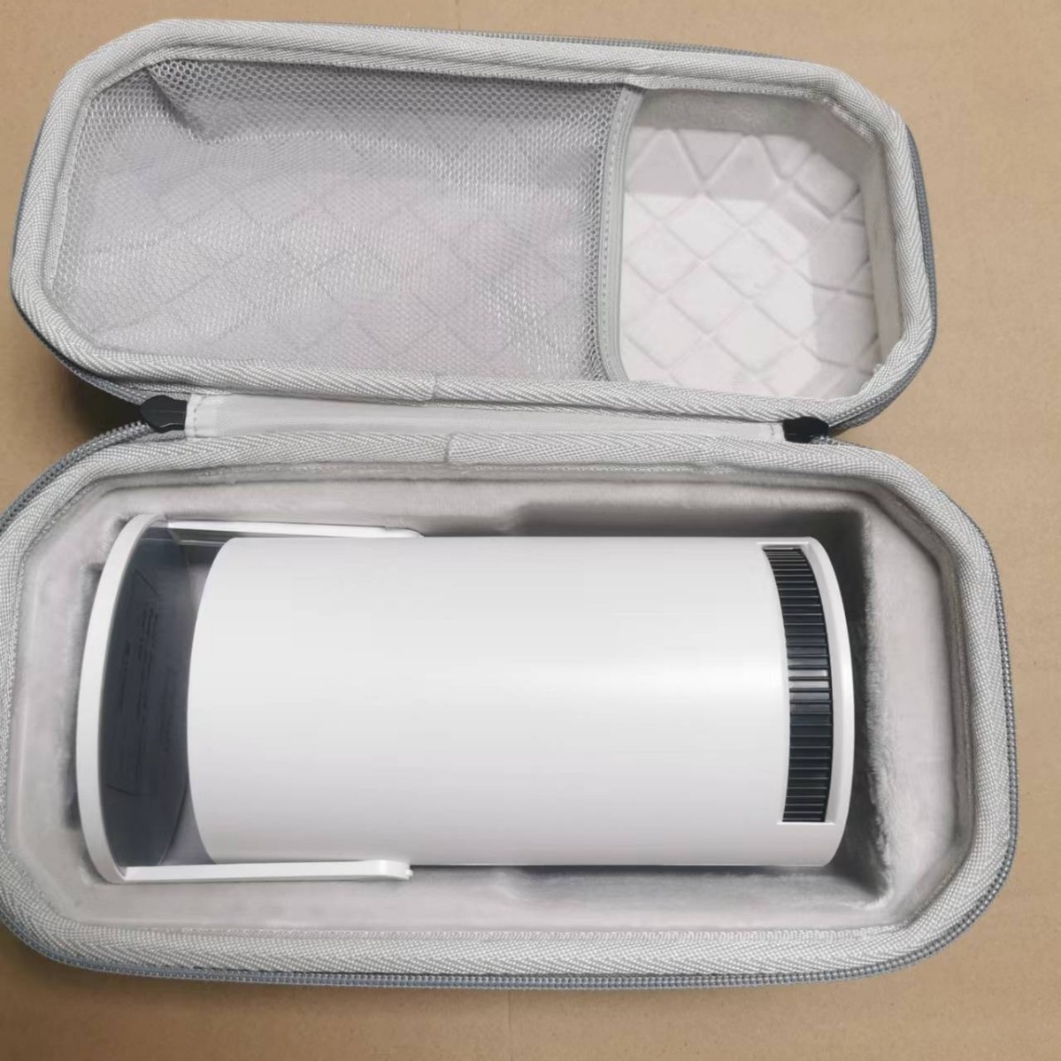 Cross-Border Popular Hy300Pro Barrel Projector 713 Chip Home Office High-Definition 4K Portable Clear and Non-Stuck