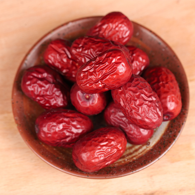 Factory wholesale Xinjiang Jun jujube 500g badge exhibition super red jujube naturally dried meat thick nuclear small wash-free red jujube