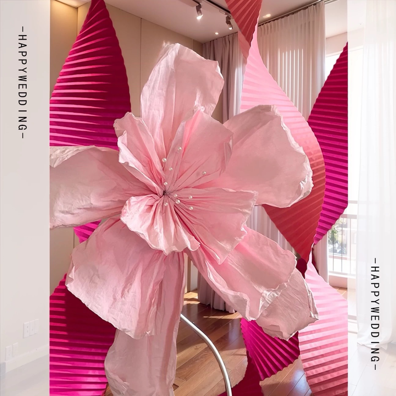 Wedding Room Decoration, Oversized Paper Kite Flowers, Dressing Gown Photo Background Decoration, Pleated Floral Art, Wedding Ornaments, Paper Flowers