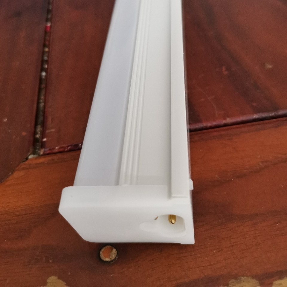 Led tube t5t8 integrated full plastic steel highlight 18w fluorescent lamp factory direct led fluorescent tube explosion