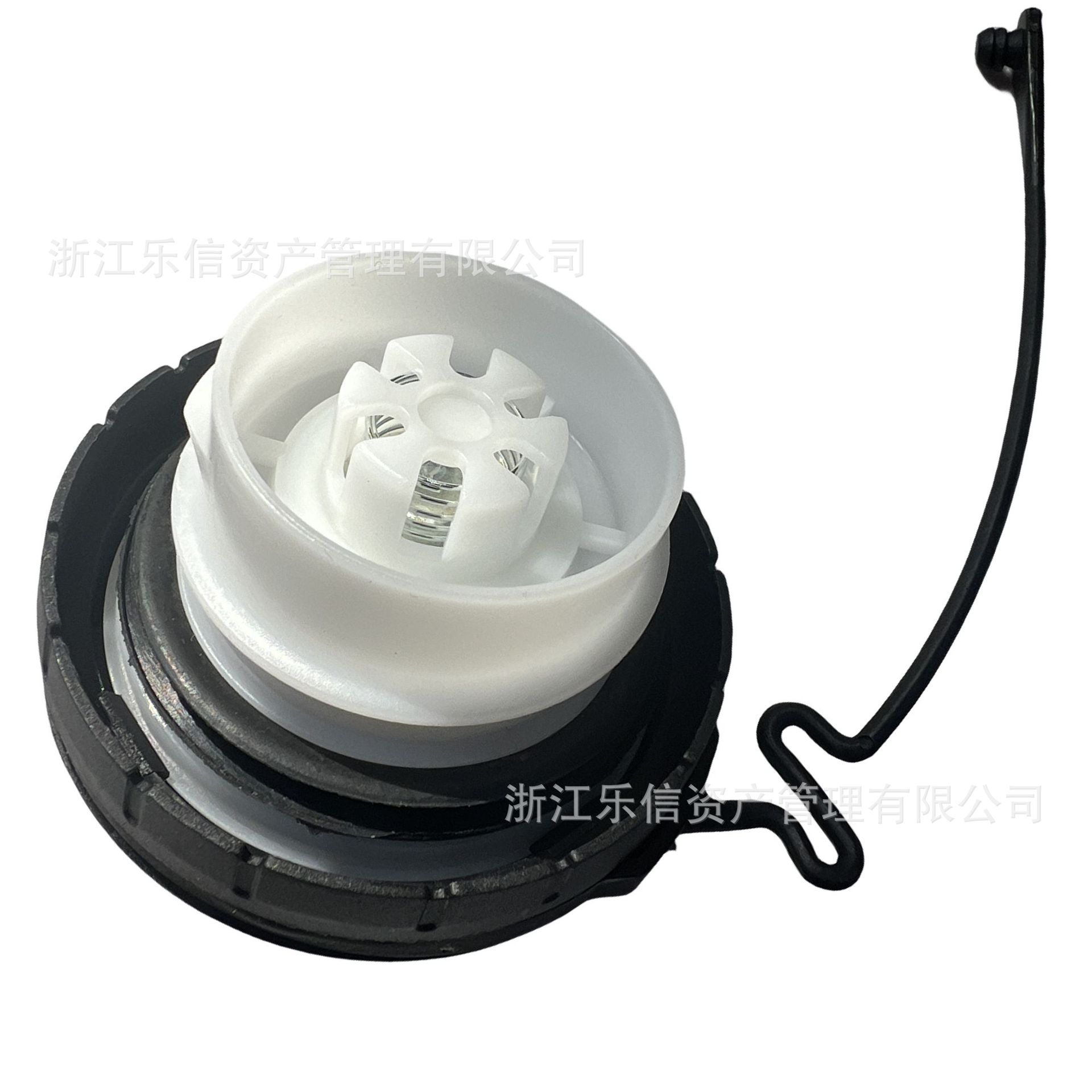 77300-52030/77300-07030/06040 Suitable for FT Camry Corolla RAV4 Fuel Tank Cap Cross Border