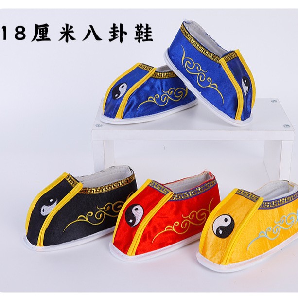 Divine Shoes of Mount Tai, Grandma's Shoes, Mother's Shoes, Guanyin's Shoes, Buddhist Temple Family Worship Phoenix Shoes, Fairy Tribute Shoes, Embroidered Shoes