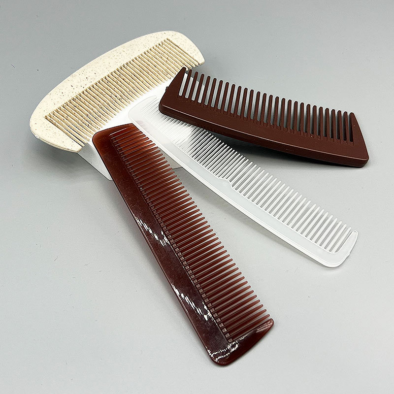 Hotel disposable comb hotel bed & breakfast disposable toiletries factory long comb plastic comb travel