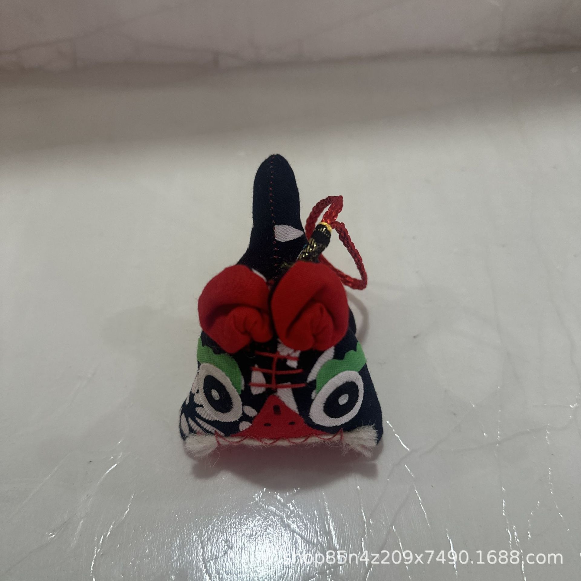 Folk Crafts Scenic Spot Hot-selling Cultural and Creative Gifts Opening Gift Wangwang Tiger Handmade Cloth Tiger Wangwang Tiger