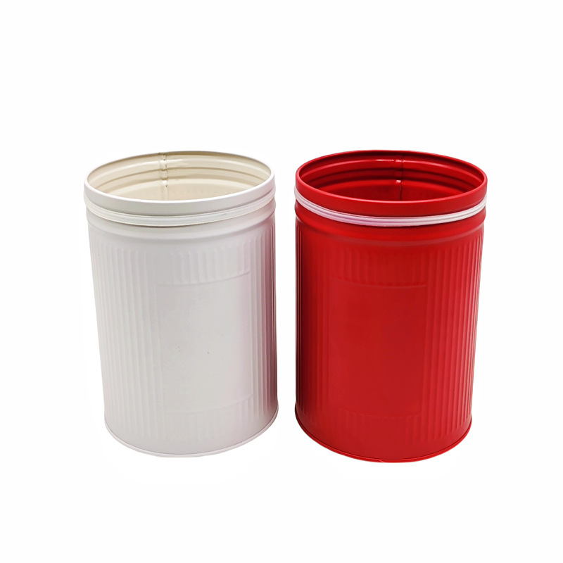 2025 New Year High-grade Candy Packaging Baking Cow Rolling Snowflake Crisp Round Tin Can New Year Gift Box Empty