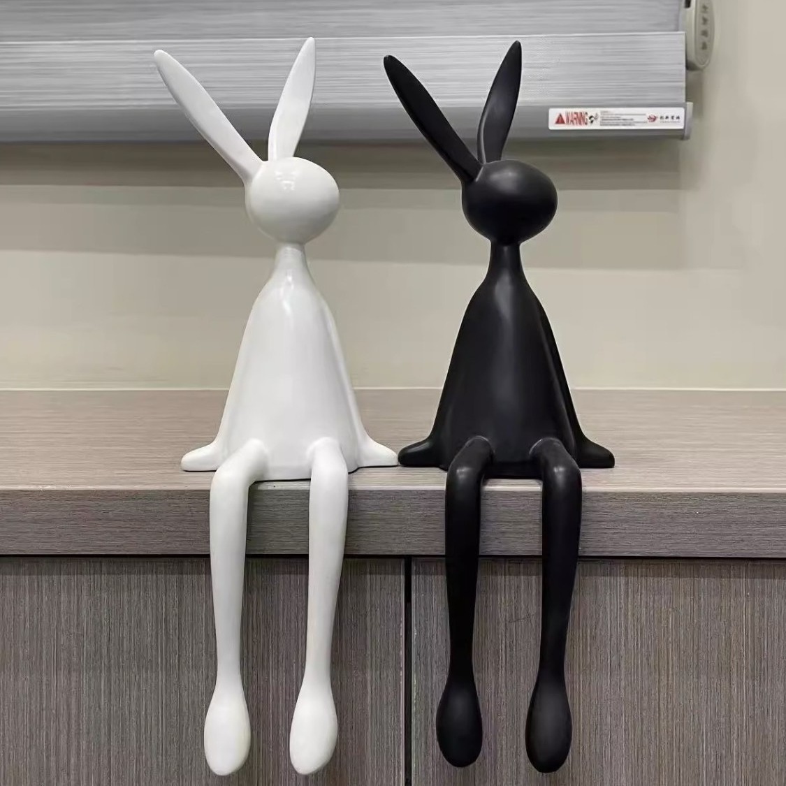 Light Luxury High-end Black Rabbit Sitting Posture Ornaments Living Room Entrance Study TV Cabinet Wine Cabinet Background Wall Desktop Decorations