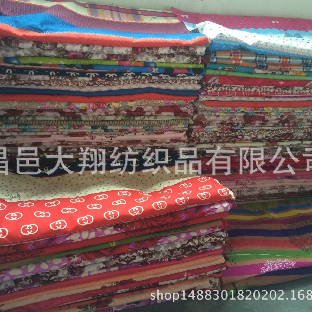 Polyester Printed Fabric Stock Surplus Fabric Second-Grade Fabric Diamond Velvet Fabric Bedding Fabric Stock Fabric Bed Sheet