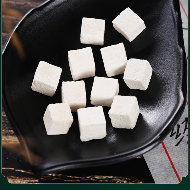 Anhui High-Quality Poria Diced 500g Sun-Dried Hand-Selected Zhongxin Baiding Mountain Chinese Herbal Medicine Planting Base Manufacturer Wholesale