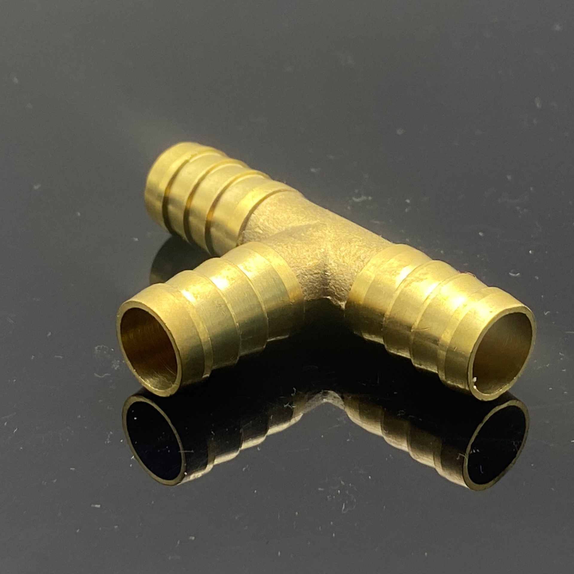 Green Connector Three-Way Brass T-Shaped Tee 6mm 8mm 10mm 12mm Hose High Pressure Heat Resistant