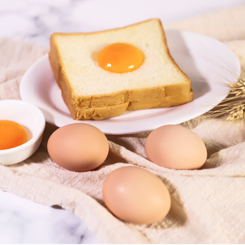 Fresh and Authentic Free-Range Eggs from Farm Orchards, Freshly Picked and Shipped