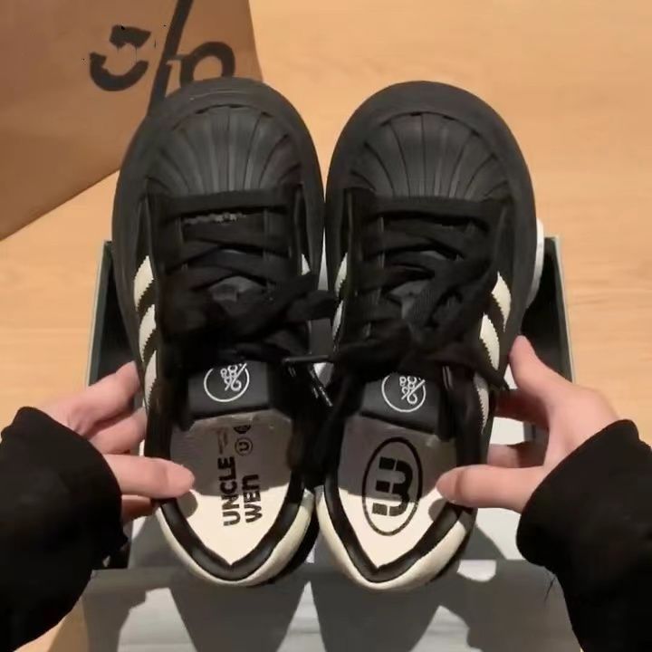 Shell Head Black Board Shoes Women's 2025 Early Spring New Thick Sole High Color Value Casual Sports Big Head Cute Board Shoes for Women